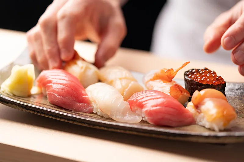 【千葉中央】クーポン利用でお得に寿司ランチをお楽しみください。